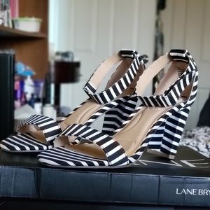 Wide Width Tall Ankle-Strap High Heel Size 8WIDE